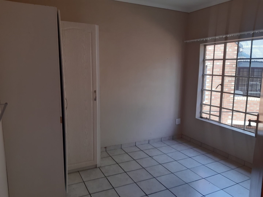 2 Bedroom Property for Sale in Bult South North West